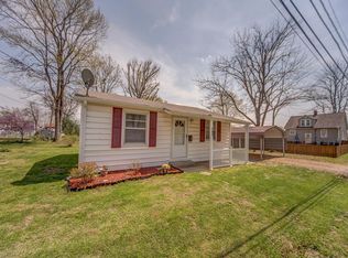 104 Van Buren St, Mascoutah, IL 62258