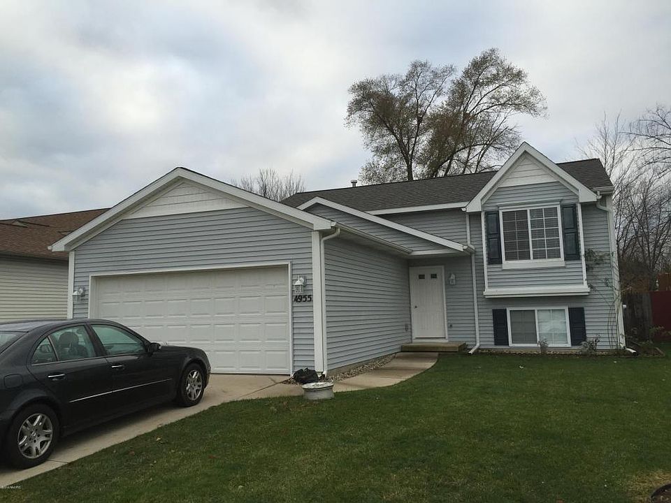 1st image of 4955 Silverglen Dr SE
