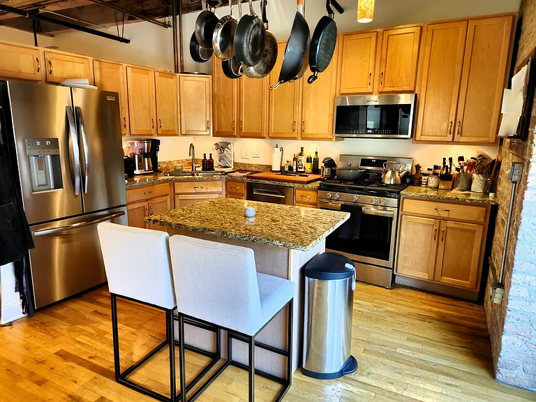 106 N Aberdeen St #3D — Photo 4