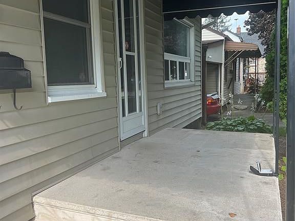 2nd image of 1337 Central Ave