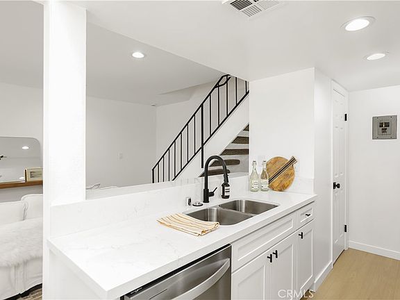 4th image of 16635 Viewpoint Ln #11B