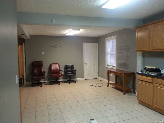 Tile floor, Area large enough for 2 desks