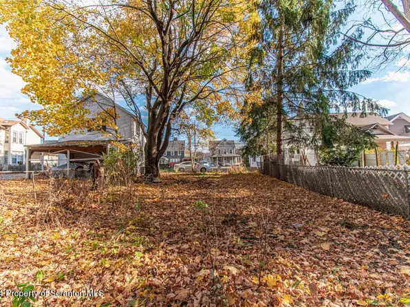 217 Main St, Olyphant, PA 18447