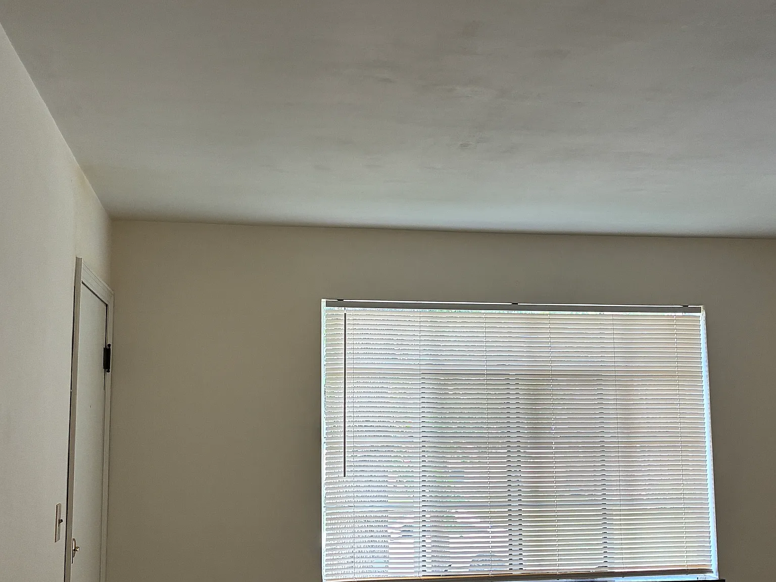 2826 Lawndale Ave — Photo 3