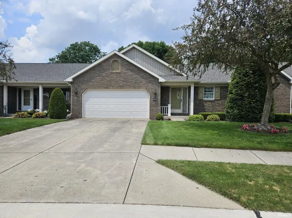 1456 Hampton Cir, Goshen, IN 46526