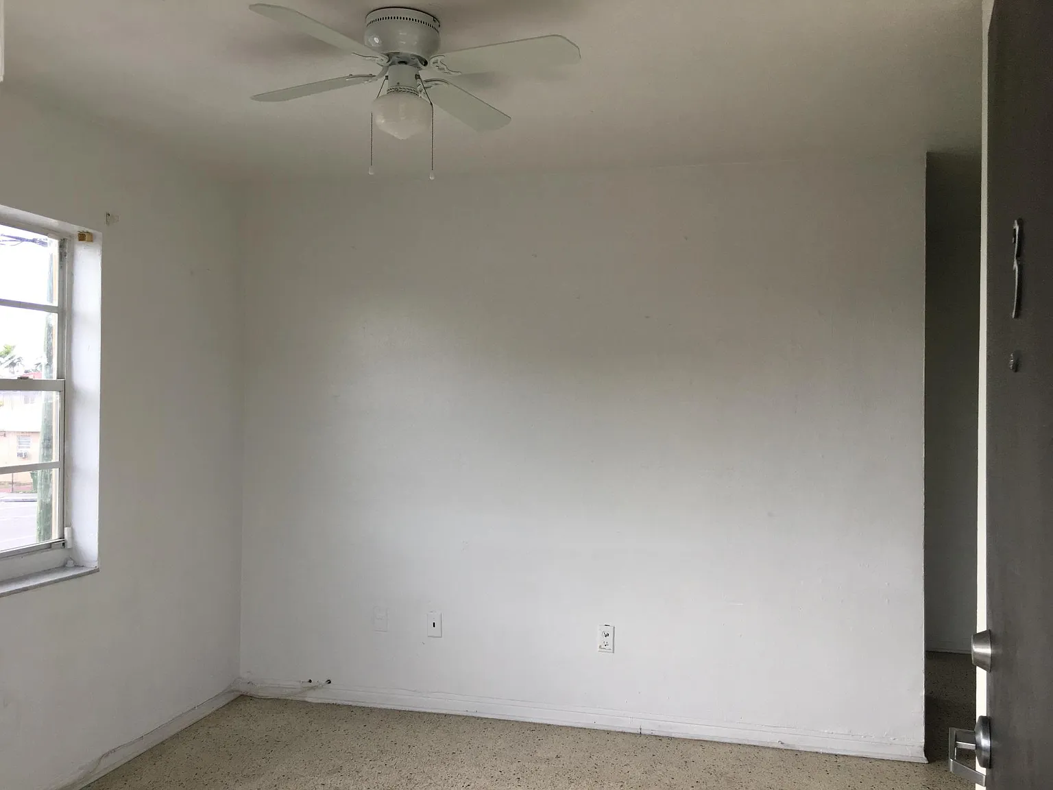 2 bed, $1,600 — Photo 4