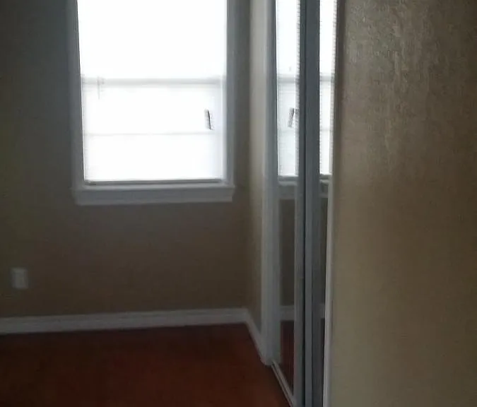 4025 Vanette Ln — Photo 11