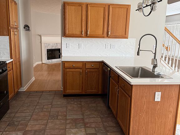 2nd image of 2154 Oakland Farm Dr