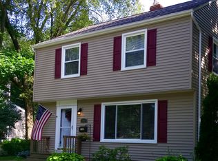 2898 Corydon Rd, Cleveland Heights, OH 44118