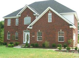 108 Minnow Cove Ct, Nicholasville, KY 40356