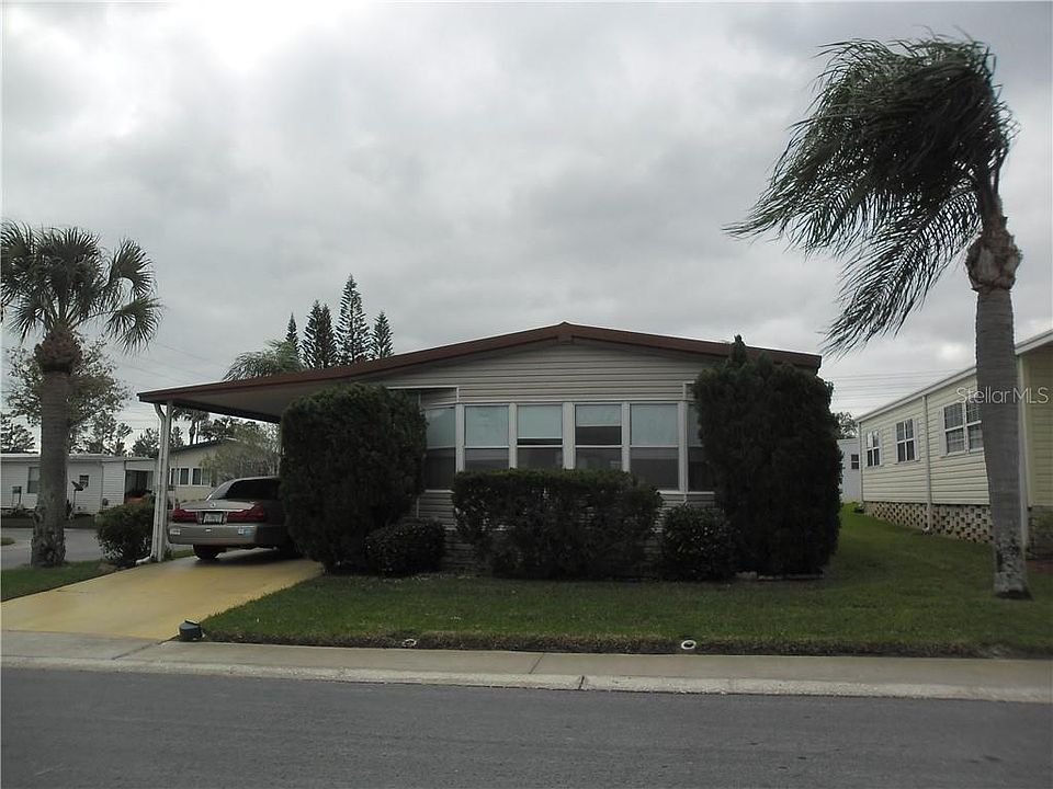 1st image of 221 Red Maple Dr