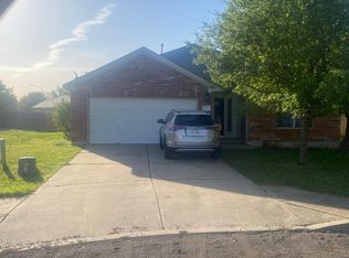 208 Caliber Cv, Bastrop, TX 78602