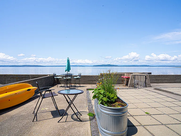 4027 Beach Dr SW #1 — Photo 26
