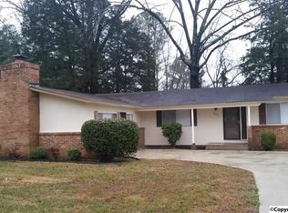 3631 Greenbriar Dr NW, Huntsville, AL 35810