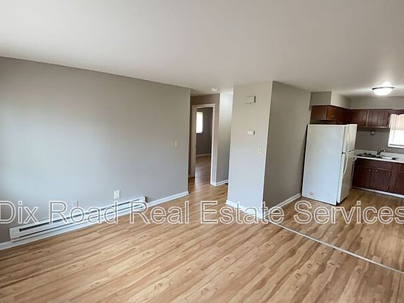 5th image of 1708 W Riverview Ave #D