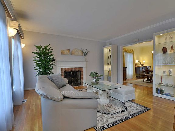 4th image of 6824 Brimstone Ln