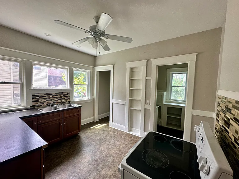 314 Chili Ave — Photo 5