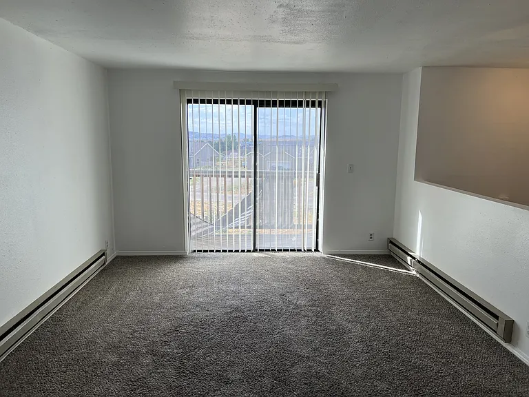 397 Parkchester Dr #2 — Photo 6