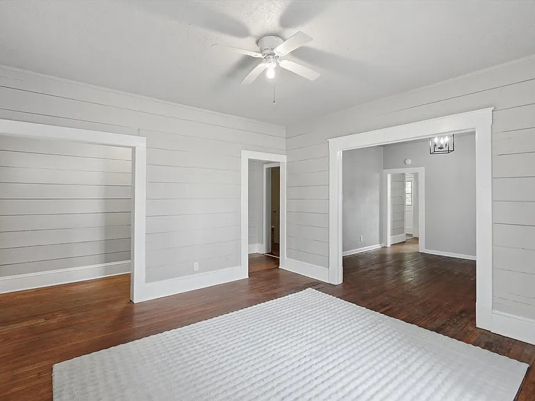 411 Poindexter Ave — Photo 7
