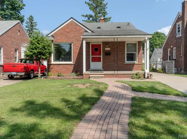 2819 Parker St, Dearborn, MI 48124