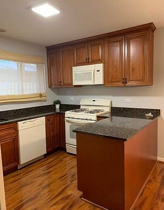 2nd image of 1235 Fulton Dr #1235