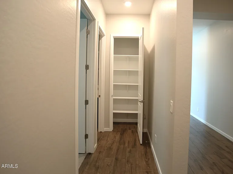 1201 E Cherrywood Pl — Photo 8