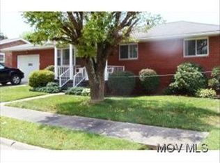 2512 David Lee Dr, Parkersburg, WV 26101