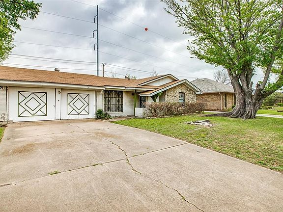 2nd image of 8703 Forest Green Dr