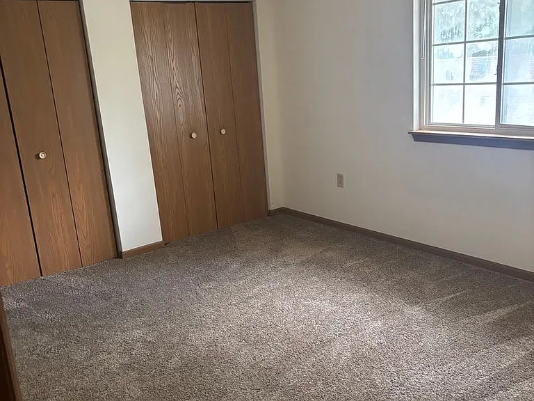 213 Larabee St #1-7 — Photo 4