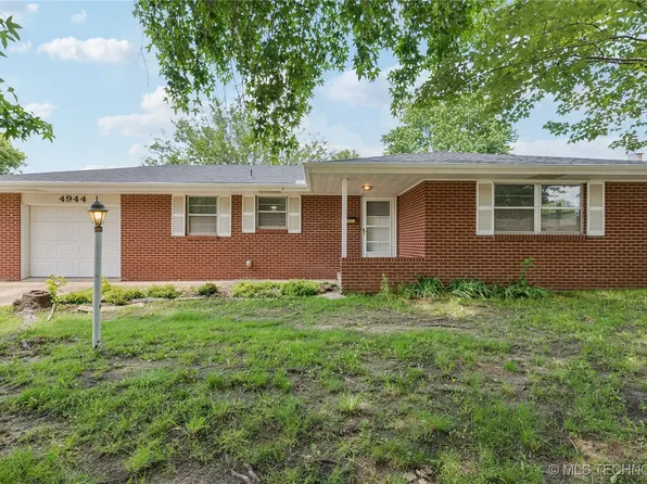 4944 Cornell Dr, Bartlesville, OK 74006