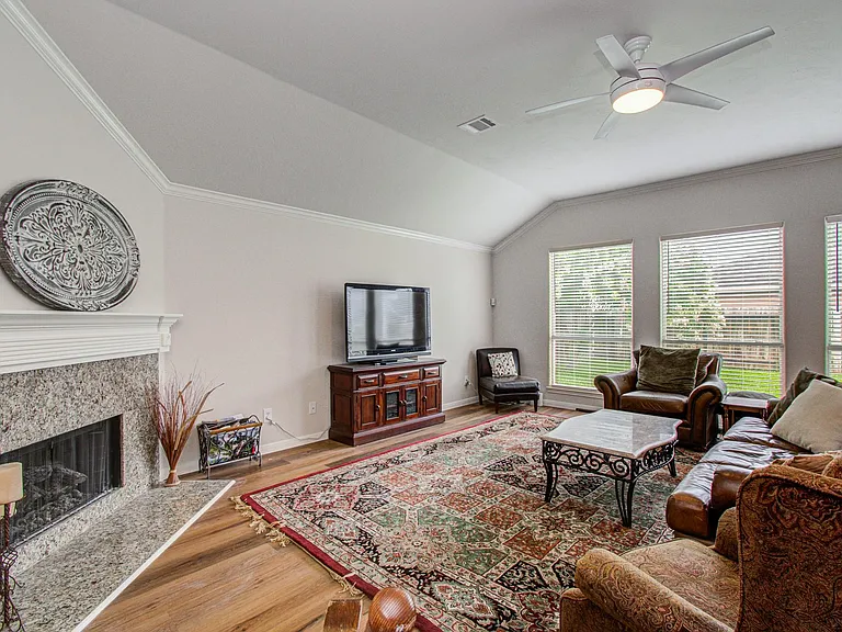 17611 Emerald Garden Ln — Photo 11
