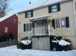 25 Crosswicks St, Bordentown, NJ 08505