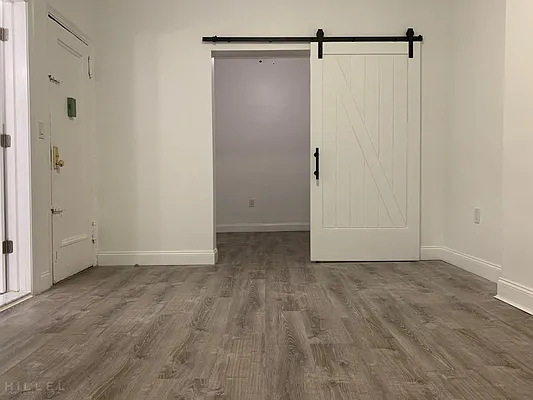 Rented by Hillel Realty Group | media 8