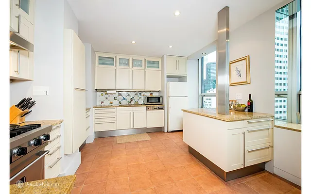 Sold by Douglas Elliman | media 28