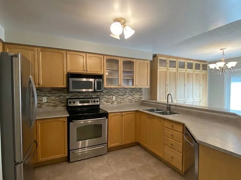 39 Brightsview Dr — Photo 6