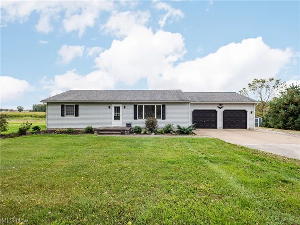 12502 Darrow Rd, Vermilion, OH 44089