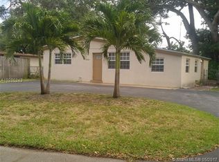 5606 Farragut St, Hollywood, FL 33021