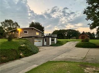 124 Fezell Rd, Freedom, PA 15042