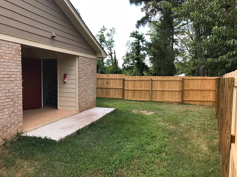 351 Wrenfield Rd #B — Photo 15