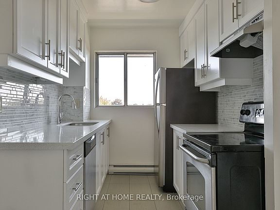 5th image of 35 Sunny Glenway #302