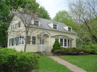 53 High St, Greenfield, MA 01301