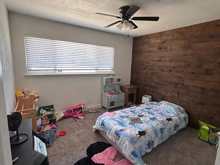 25 Linda Ln — Photo 11
