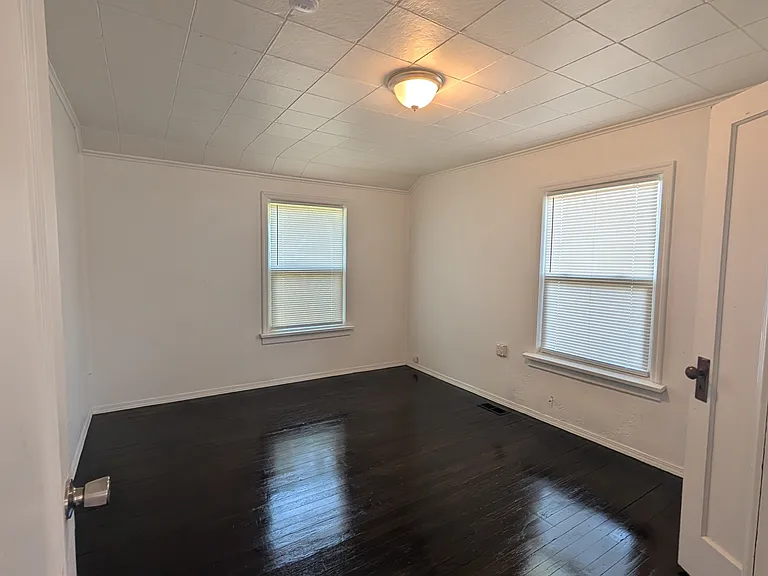 11408 E Empire Ave — Photo 18