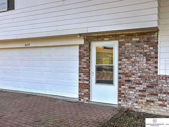 3rd image of 3809 Suburban Dr