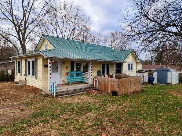 915 Ozark Street, Houston, MO 65483