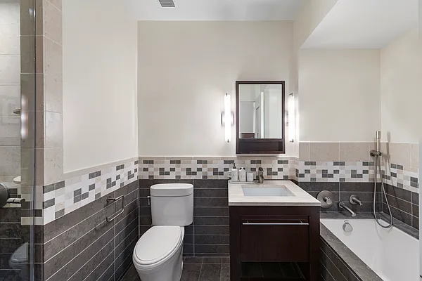 Rented by Compass | media 9