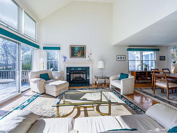 5th image of 38 Wildflower Ln