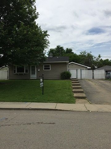1st image of 20 Evergreen Ln