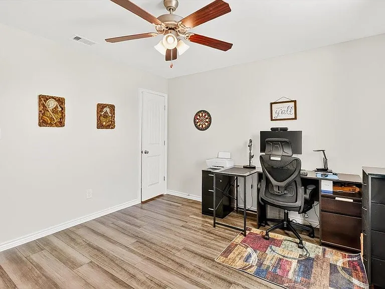 7826 Bullrider Dr — Photo 27