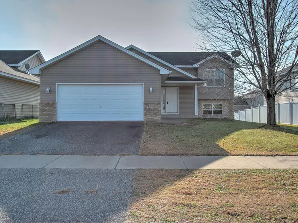 788 Park Brook Rd NW, Isanti, MN 55040